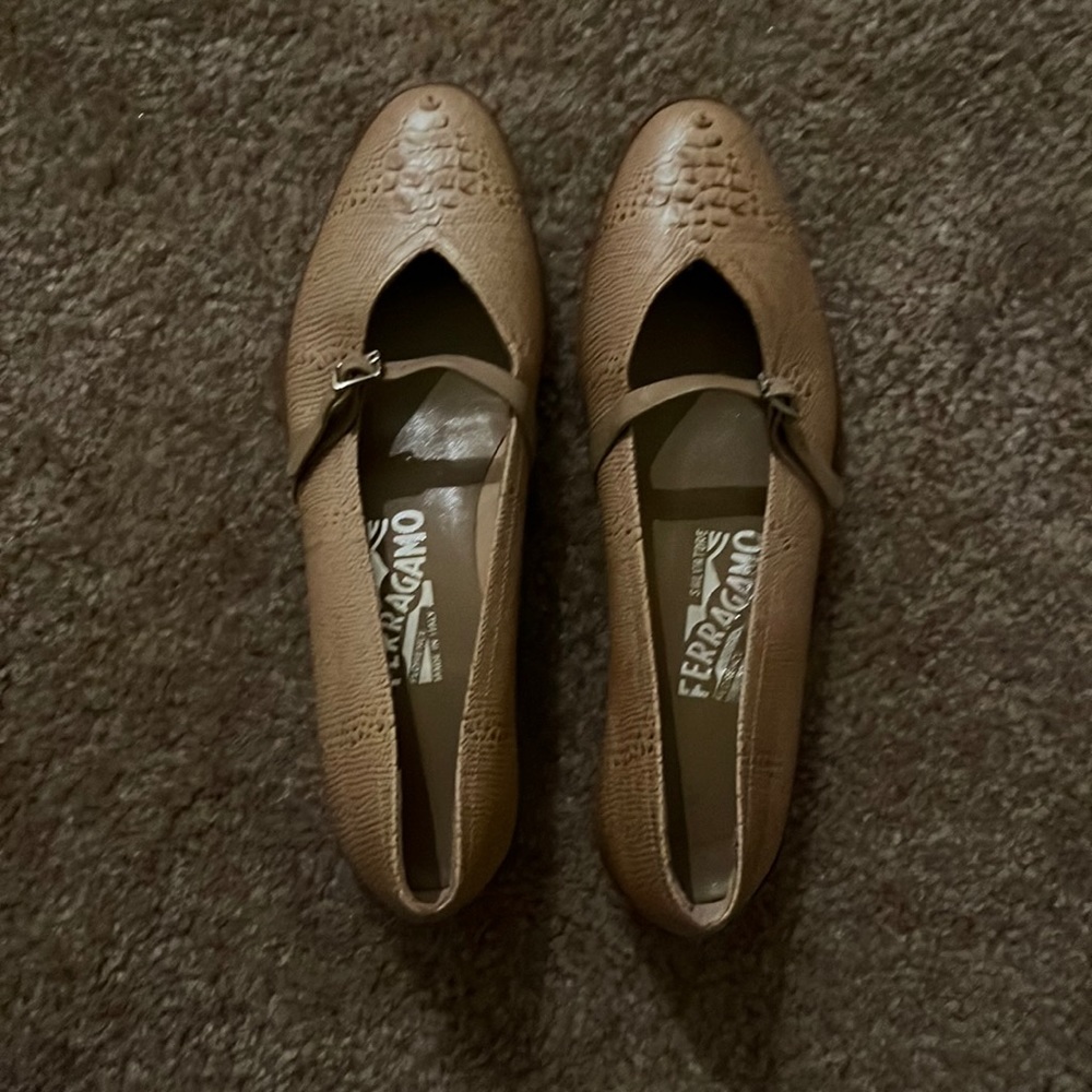 Ballet flats